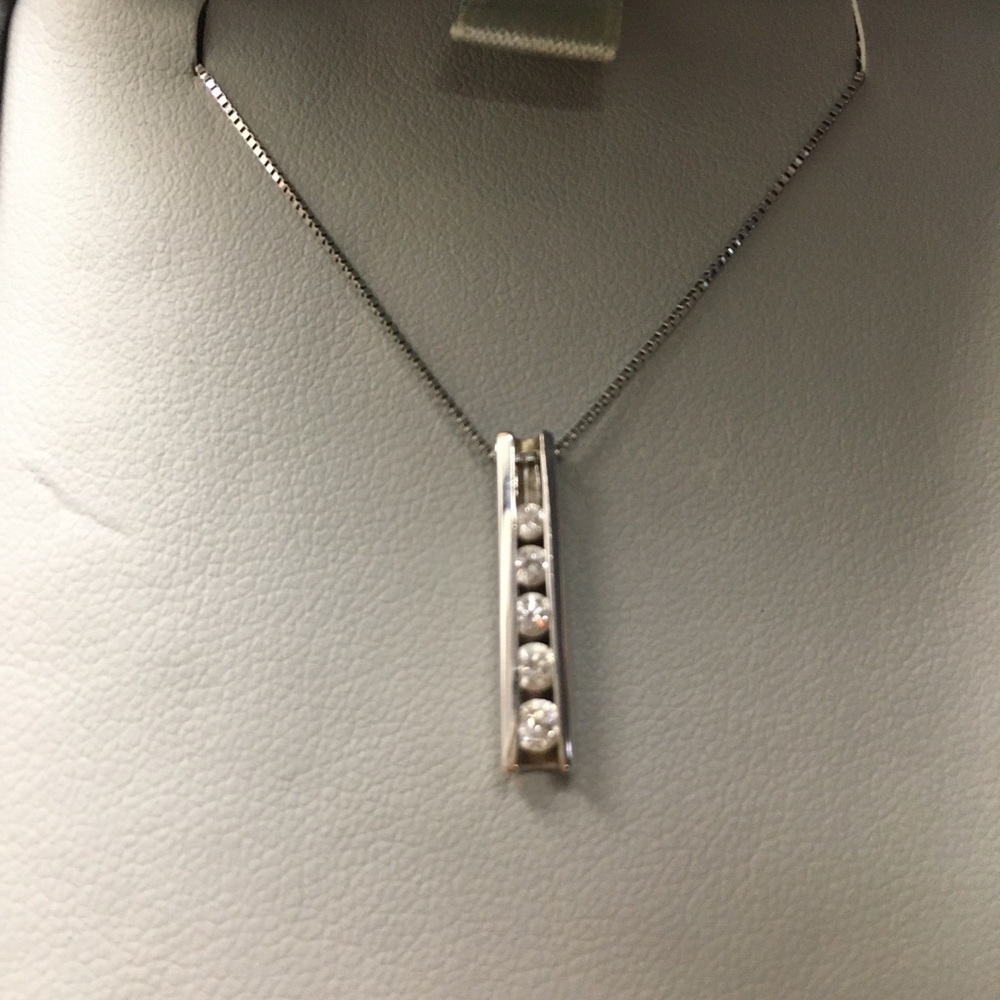 Necklace - Picture 3 of 4